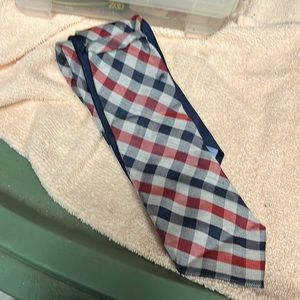 Tommy Hilfiger Men's Silk Blend Tie  Black/Red Plaid